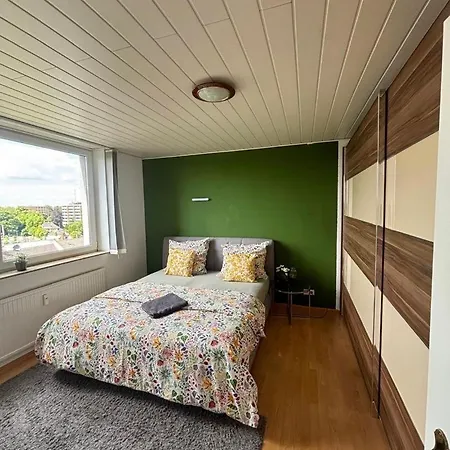 Quiet & Secure Modern Flat With Great View *